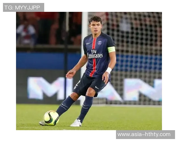 广州CC足球装备全攻略助你提升球技与比赛表现